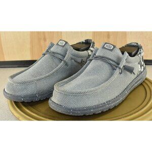 Hey Dude Wally Funk Rose Men Shoes Size 10 Gray Skull & Roses Print Slip On